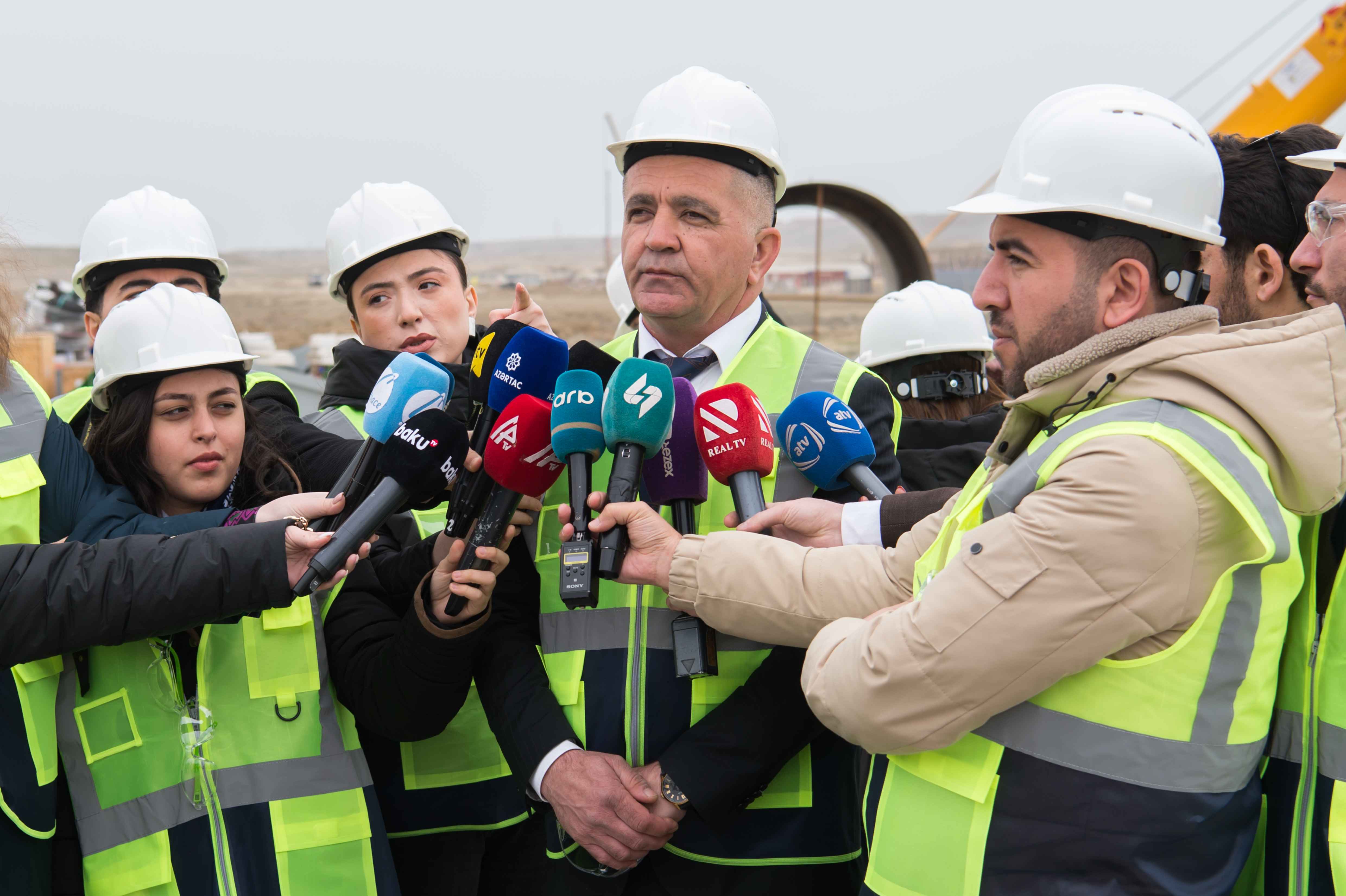 Tullantı sutəmizləyici qurğunun və kollektorun tikinti ərazisinə mediatur təşkil olundu